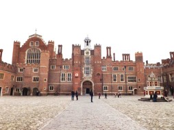 hampton-court-palace_web.jpg