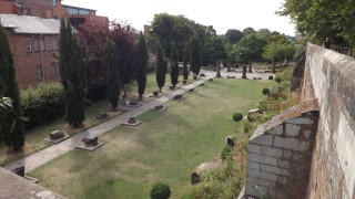 roman-garden.jpg